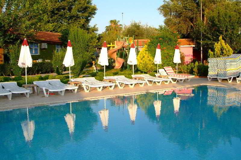 Altinkum Bungalows Side Exterior photo